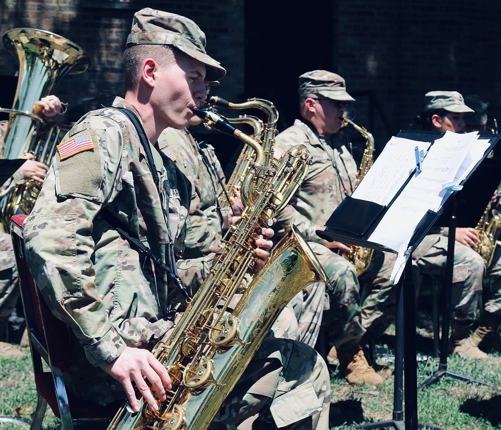 125 Years after Illinois National Guard's 8th Infantry First Deployed, Its Association Awards Scholarships to Local Youth