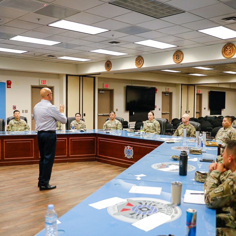 501st Military Intelligence Brigade hosts a Wellness Engagement with the INSCOM resiliency team