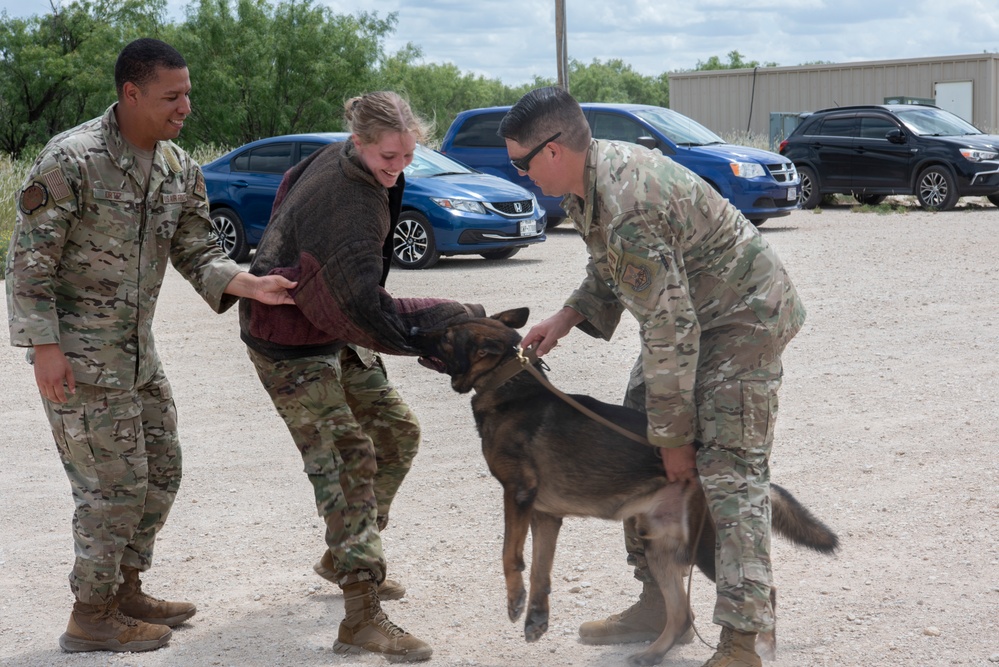 Future Air Force leaders visit Dyess