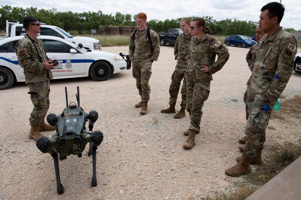 Future Air Force leaders visit Dyess