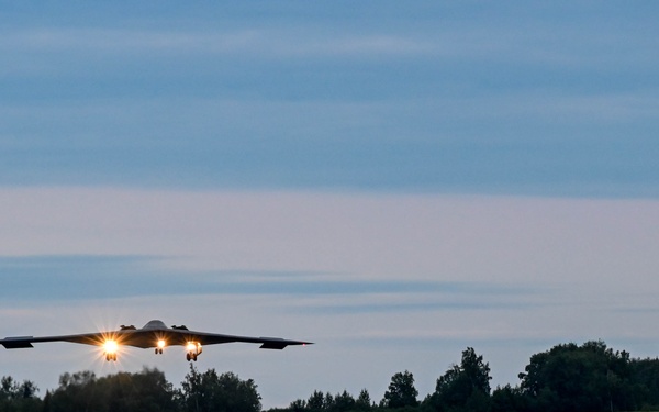 B-2 Spirit Arrival
