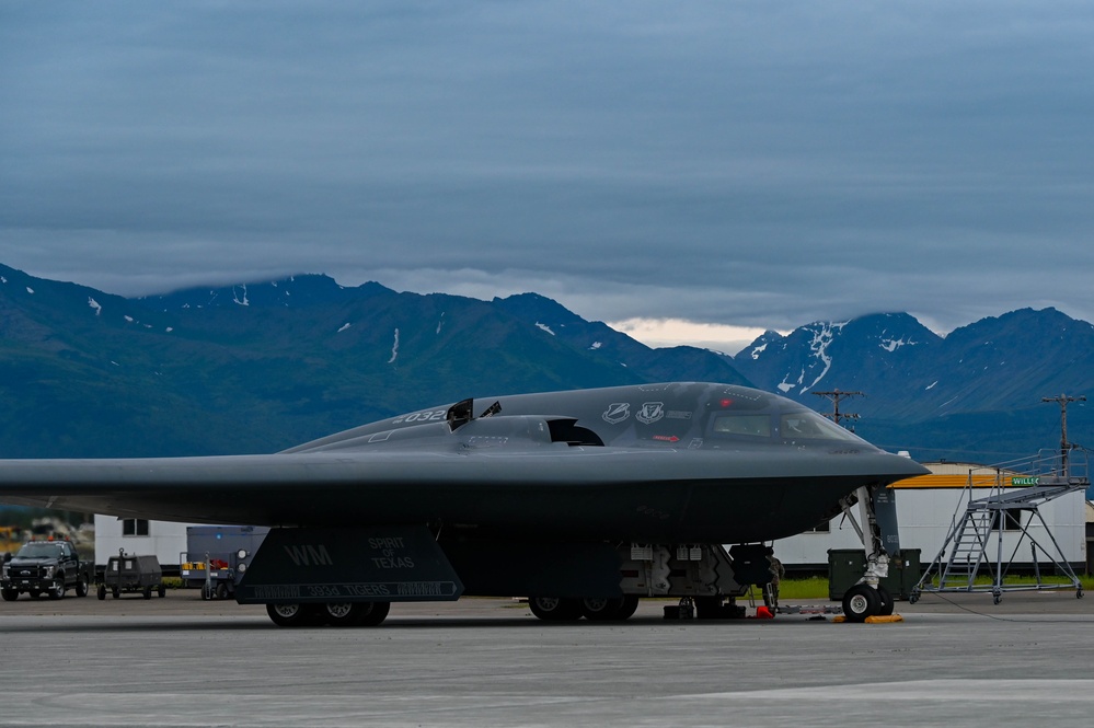 B-2 Spirit Arrival