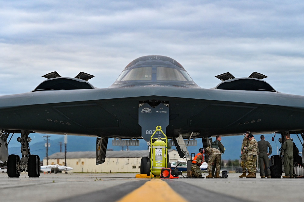 B-2 Spirit Arrival