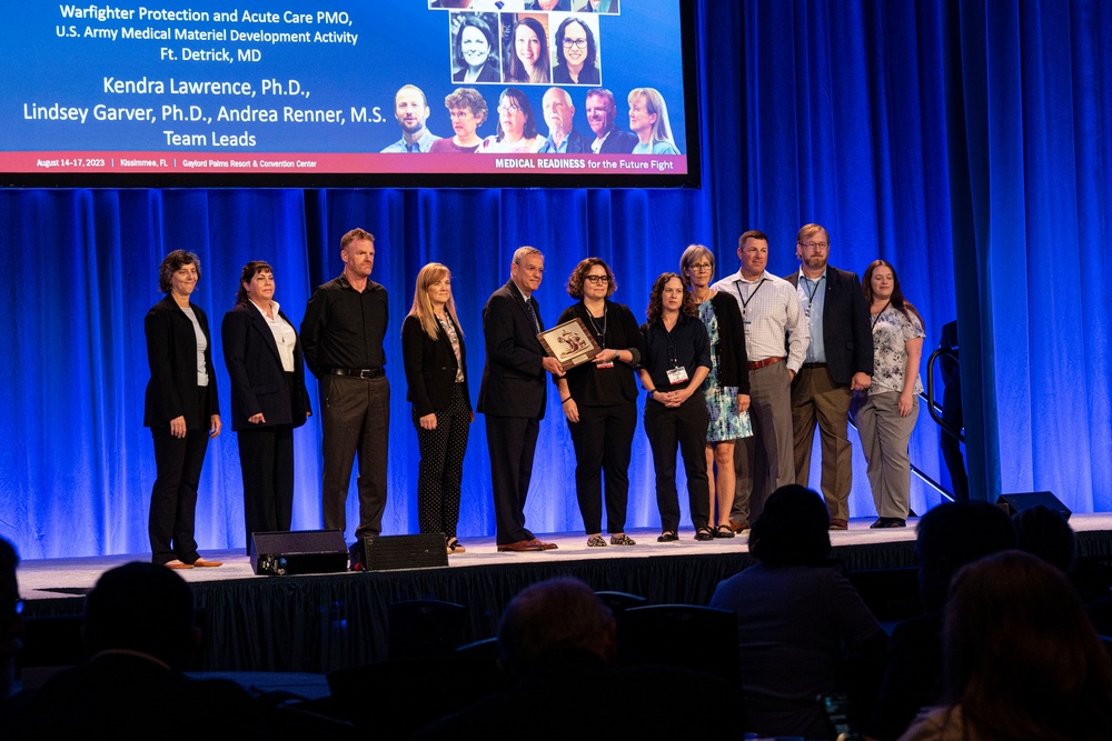 USAMMDA Broad-Spectrum Snakebite Antidote developers take Program Management award during MHSRS