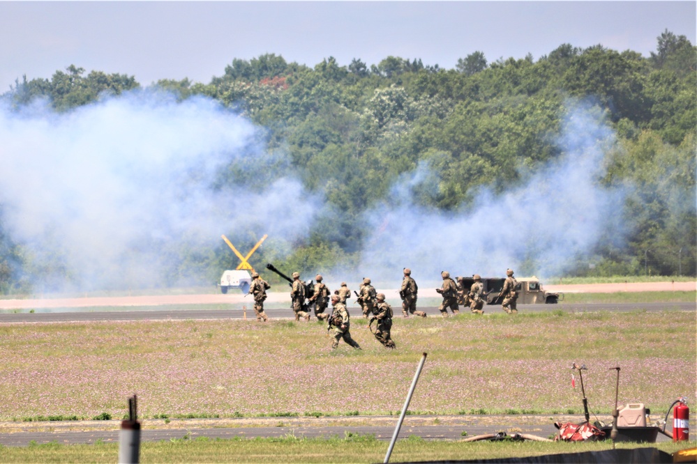 Wisconsin Army National Guard Soldiers conduct airshow 'dress rehearsal' event at Fort McCoy