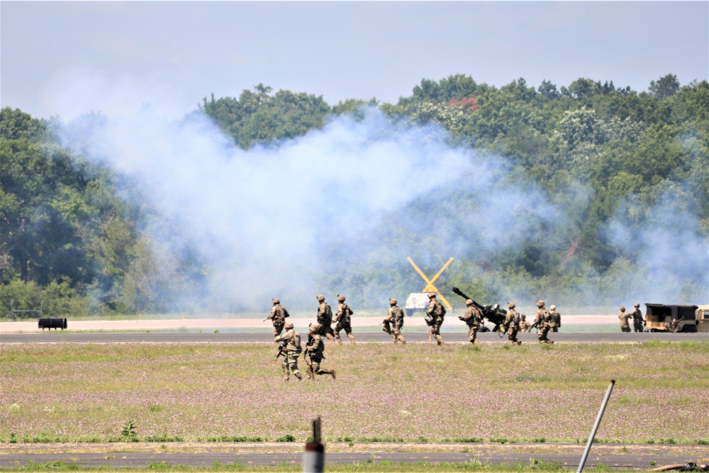 Wisconsin Army National Guard Soldiers conduct airshow 'dress rehearsal' event at Fort McCoy