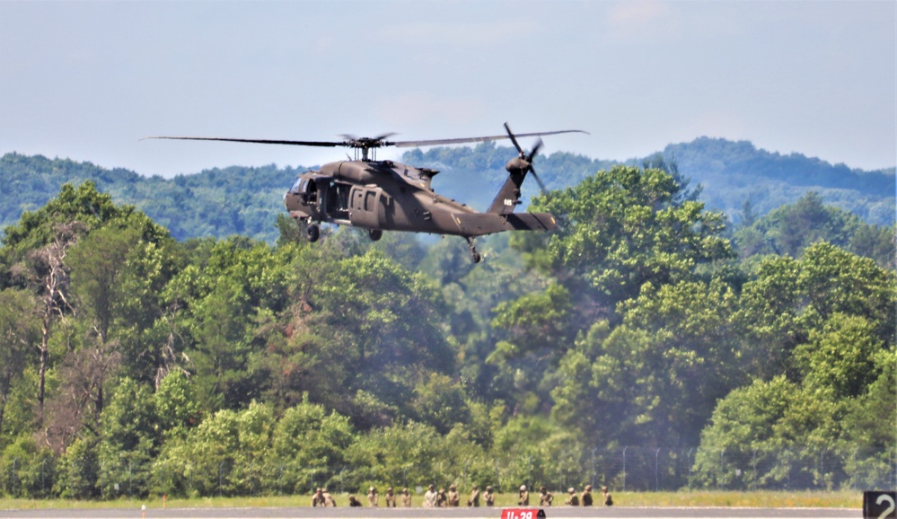 Wisconsin National Guard's 1st Battalion, 147th Aviation Regiment supports airshow 'dress rehearsal' event at Fort McCoy