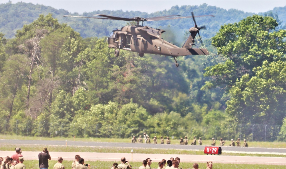 Wisconsin National Guard's 1st Battalion, 147th Aviation Regiment supports airshow 'dress rehearsal' event at Fort McCoy