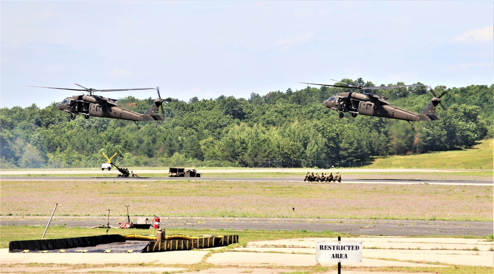 Wisconsin National Guard's 1st Battalion, 147th Aviation Regiment supports airshow 'dress rehearsal' event at Fort McCoy