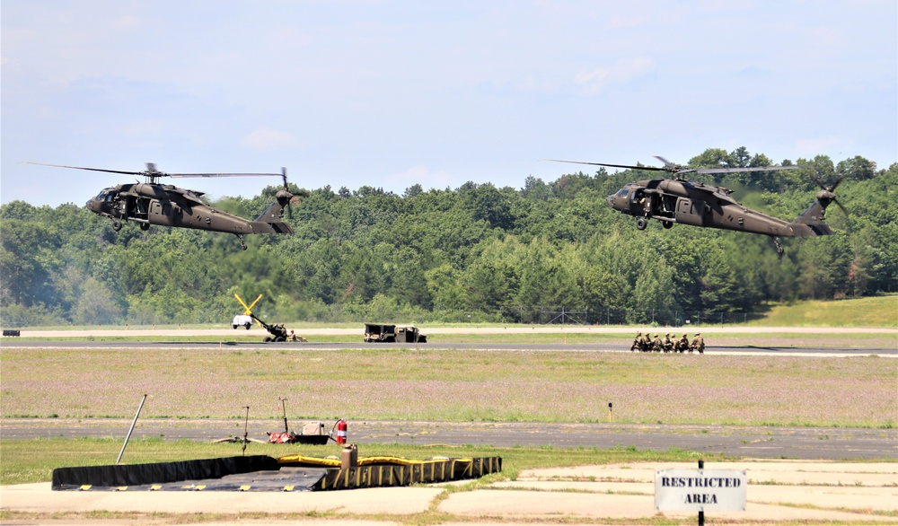 Wisconsin National Guard's 1st Battalion, 147th Aviation Regiment supports airshow 'dress rehearsal' event at Fort McCoy