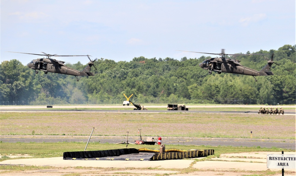 Wisconsin National Guard's 1st Battalion, 147th Aviation Regiment supports airshow 'dress rehearsal' event at Fort McCoy