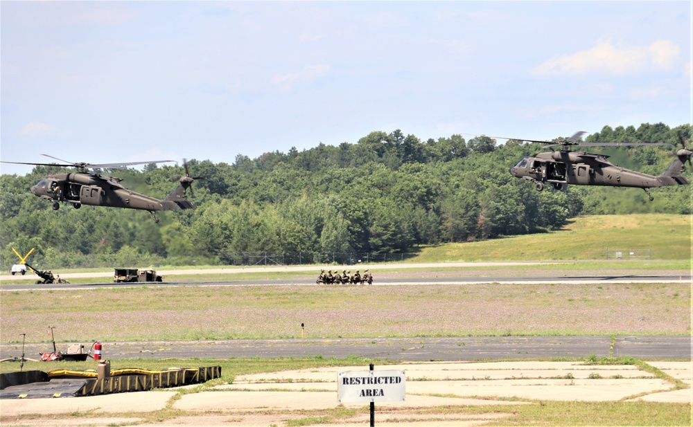 Wisconsin National Guard's 1st Battalion, 147th Aviation Regiment supports airshow 'dress rehearsal' event at Fort McCoy