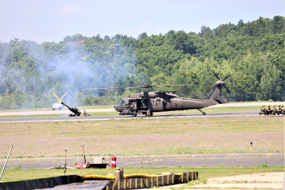 Wisconsin National Guard's 1st Battalion, 147th Aviation Regiment supports airshow 'dress rehearsal' event at Fort McCoy