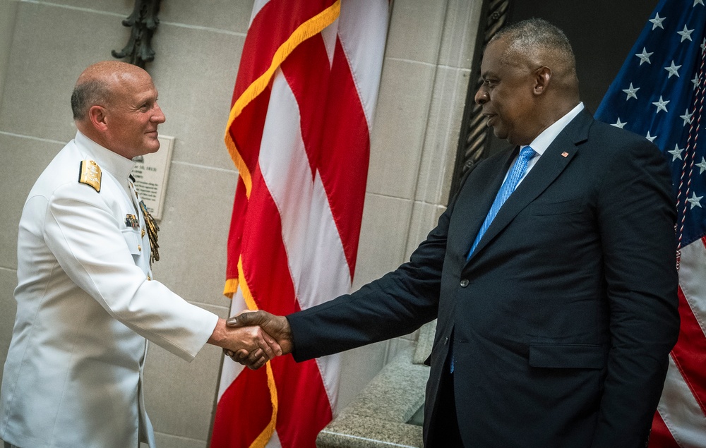 14 AUG 23 | SECDEF Provides Remarks at Chief of Naval Operations Relinquishment of Office Ceremony