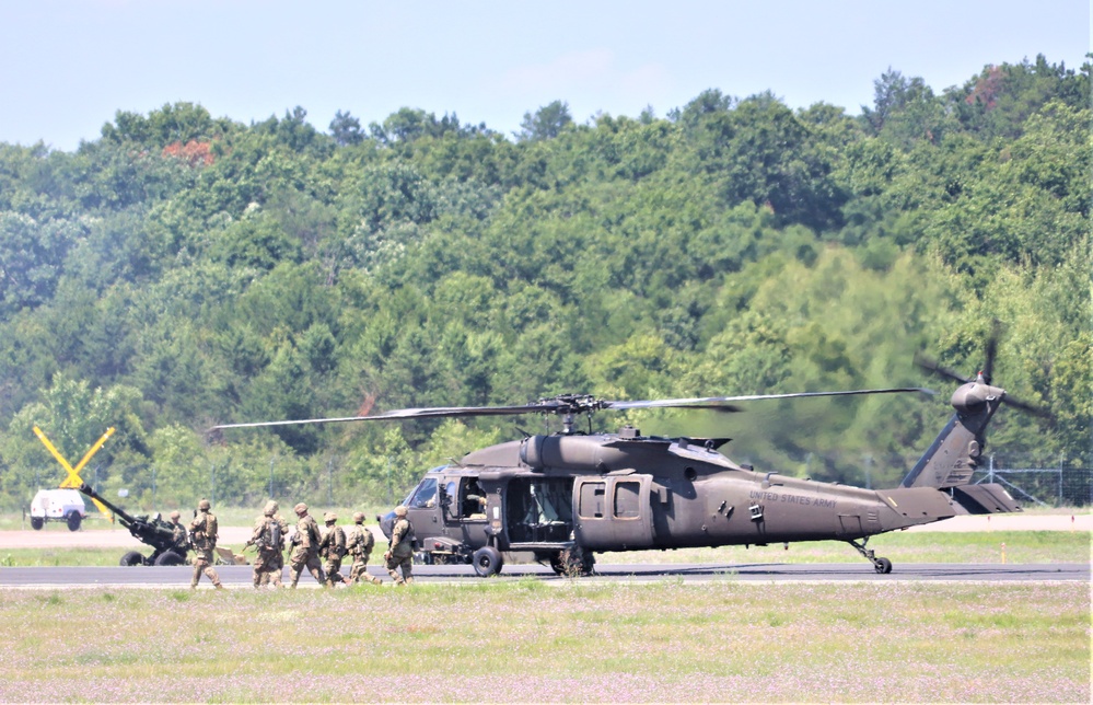 Wisconsin National Guard's 1st Battalion, 147th Aviation Regiment supports airshow 'dress rehearsal' event at Fort McCoy