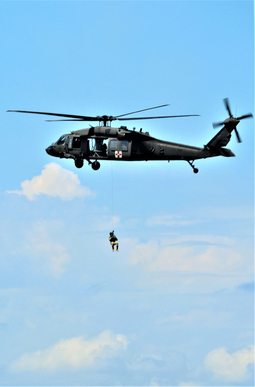 Wisconsin National Guard’s Black Hawk live-hoist capability practiced as part of airshow experience