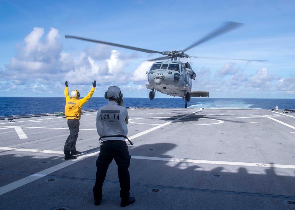 USS Manchester conducts flight operations