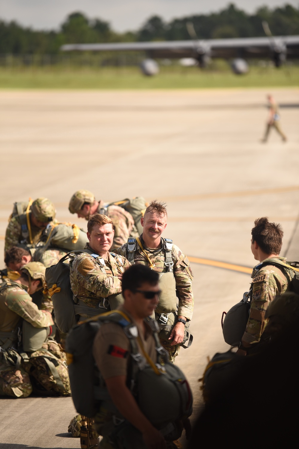 820 BDG performs static-line jump training