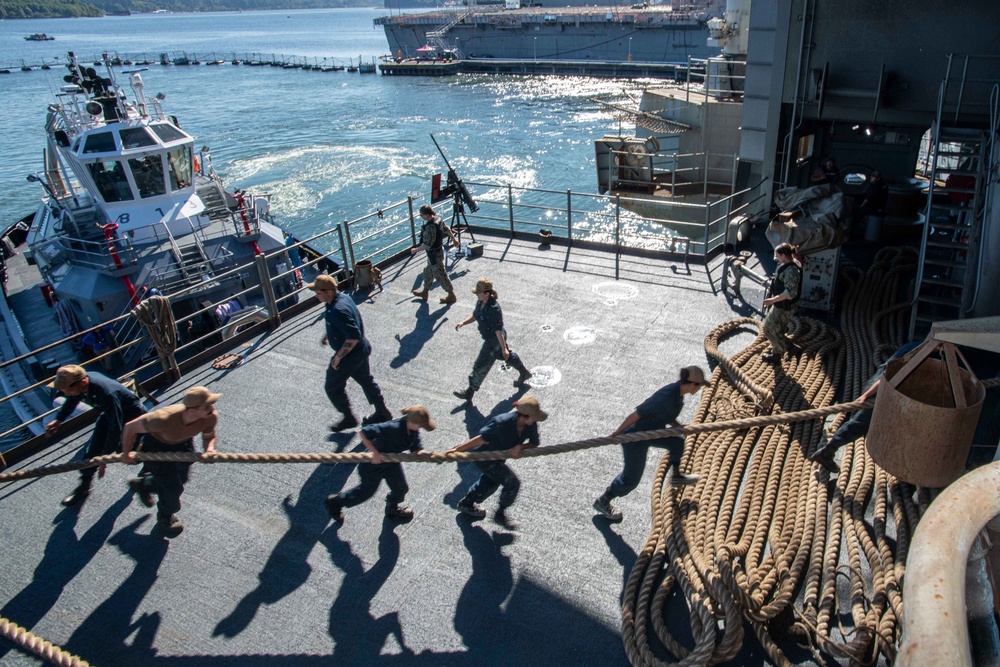 Nimitz Gets Underway