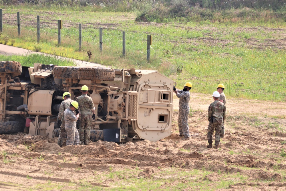 RTS-Maintenance course trains Soldiers on vehicle recovery at Fort McCoy