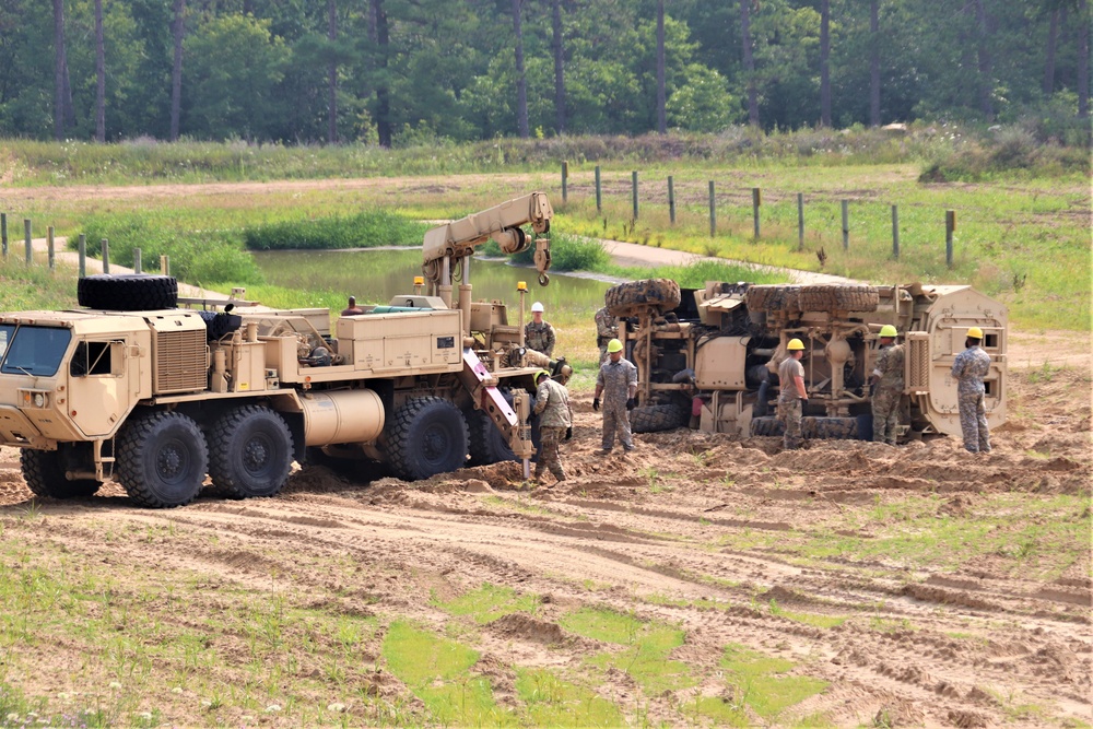 RTS-Maintenance course trains Soldiers on vehicle recovery at Fort McCoy