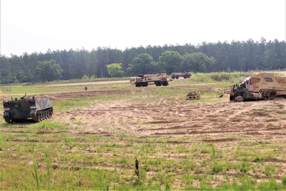 RTS-Maintenance course trains Soldiers on vehicle recovery at Fort McCoy