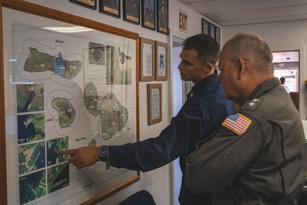 USCG BM1 Casper updates Admiral Day on USCG Station Maui's response to the Lahaina fires.