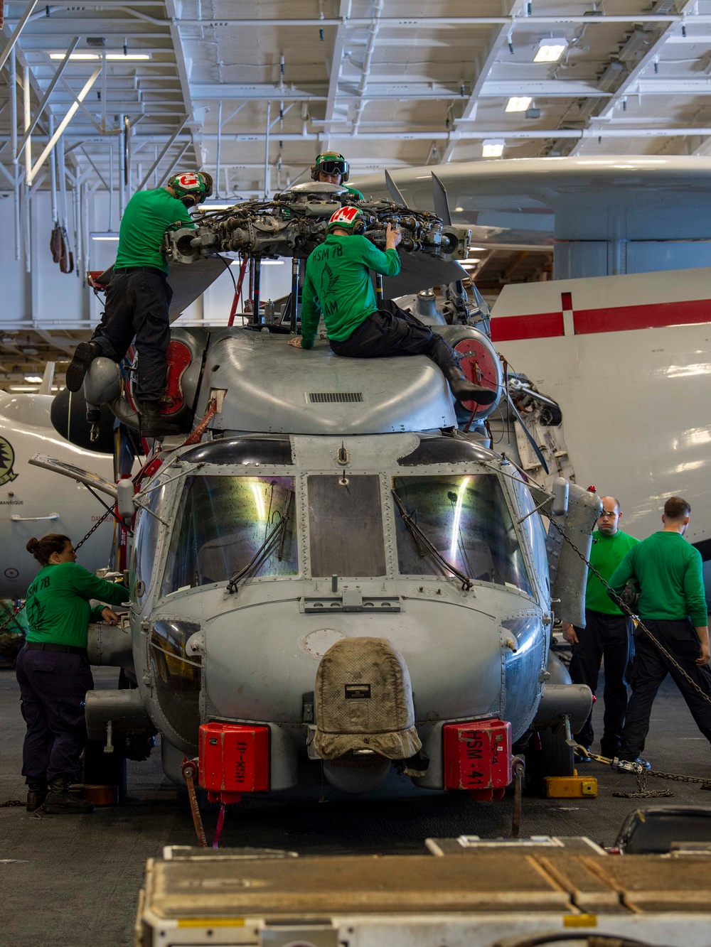 USS Carl Vinson (CVN 70) Conducts Routine Operations