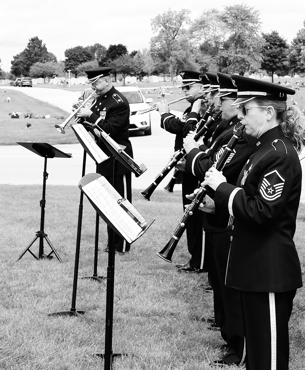 Illinois National Guard Commemorates Polish Armed Forces Day with Partners in Chicago