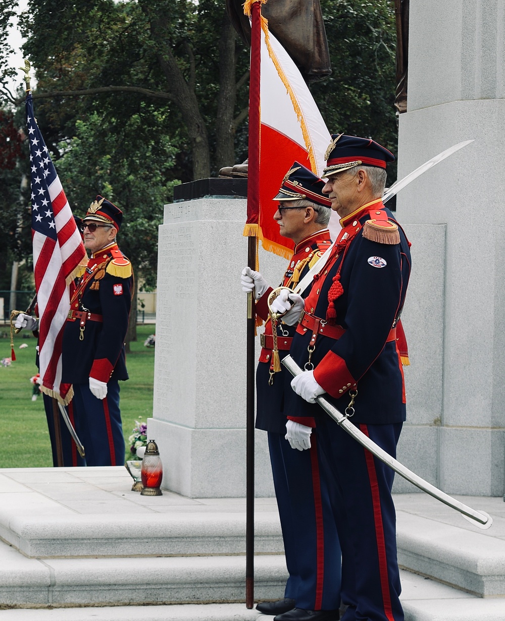 Illinois National Guard Commemorates Polish Armed Forces Day with Partners in Chicago