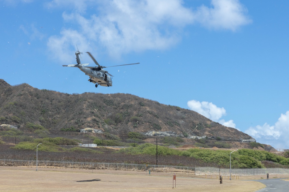 MWSS-174 Employs Airfield Matting at MCBH