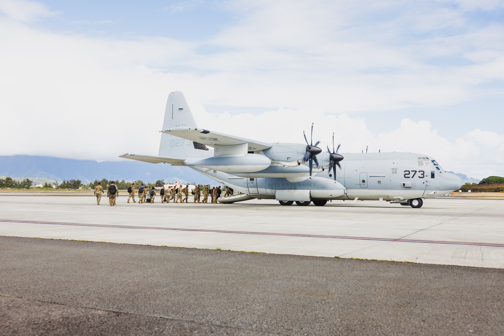VMGR-153 provides transportation of JTF-50 personnel and equipment from Oahu to Maui