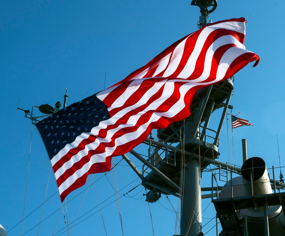 USS Mount Whitney LSE 23