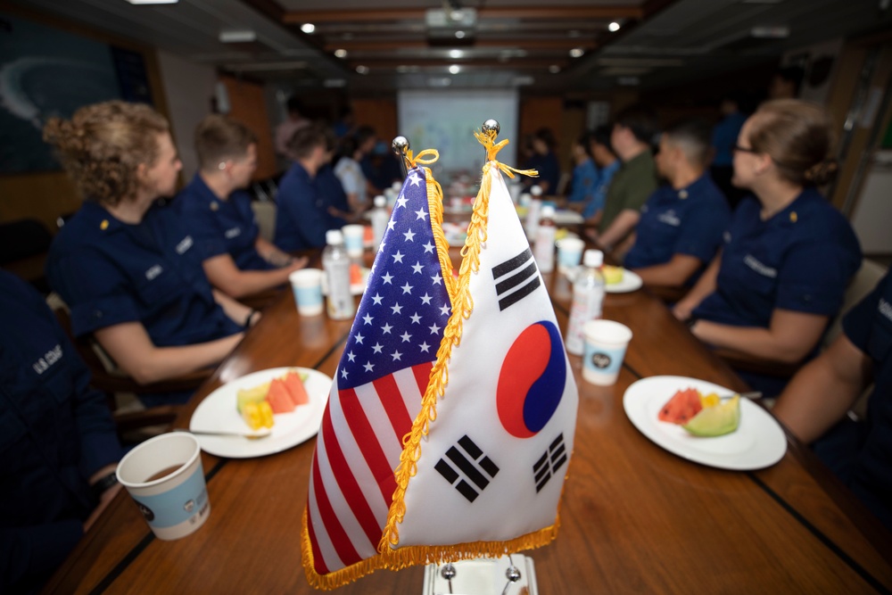 US and Korea Coast Guard Sailors Visit Each Other’s Ships