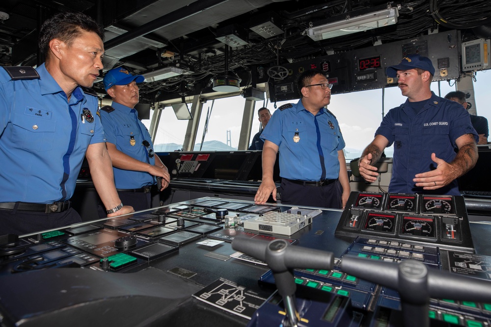 US and Korea Coast Guard Sailors Visit Each Other’s Ships