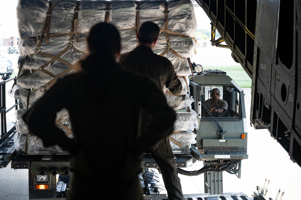 32nd APS loads 28 pallets for Denton Humanitarian Assistance Program