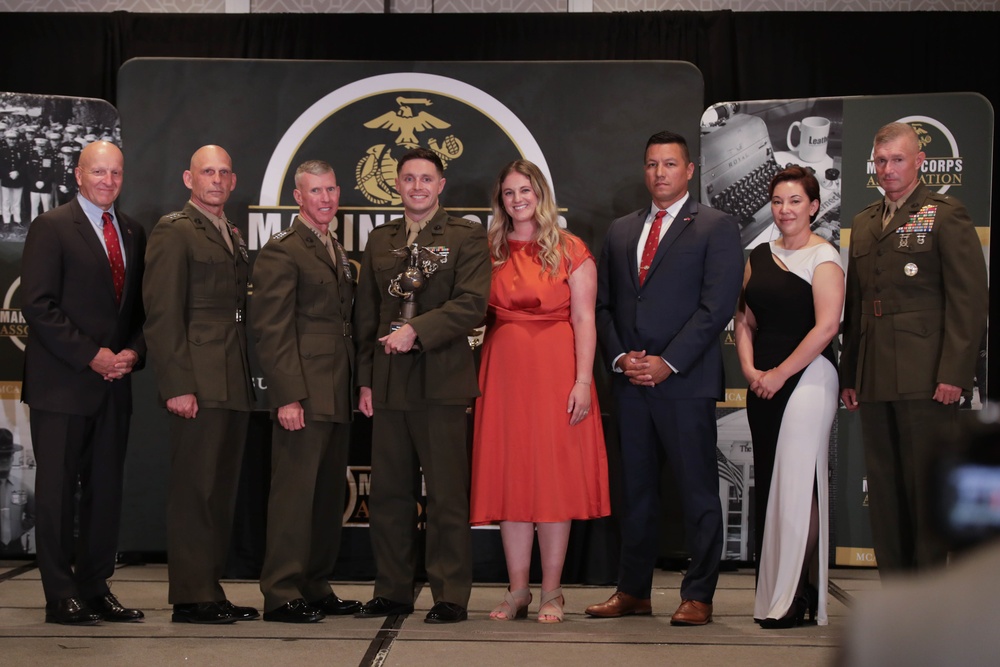 Marine from Broomfield, Colorado recieves the Formal School Aviation Instructor of the Year Award