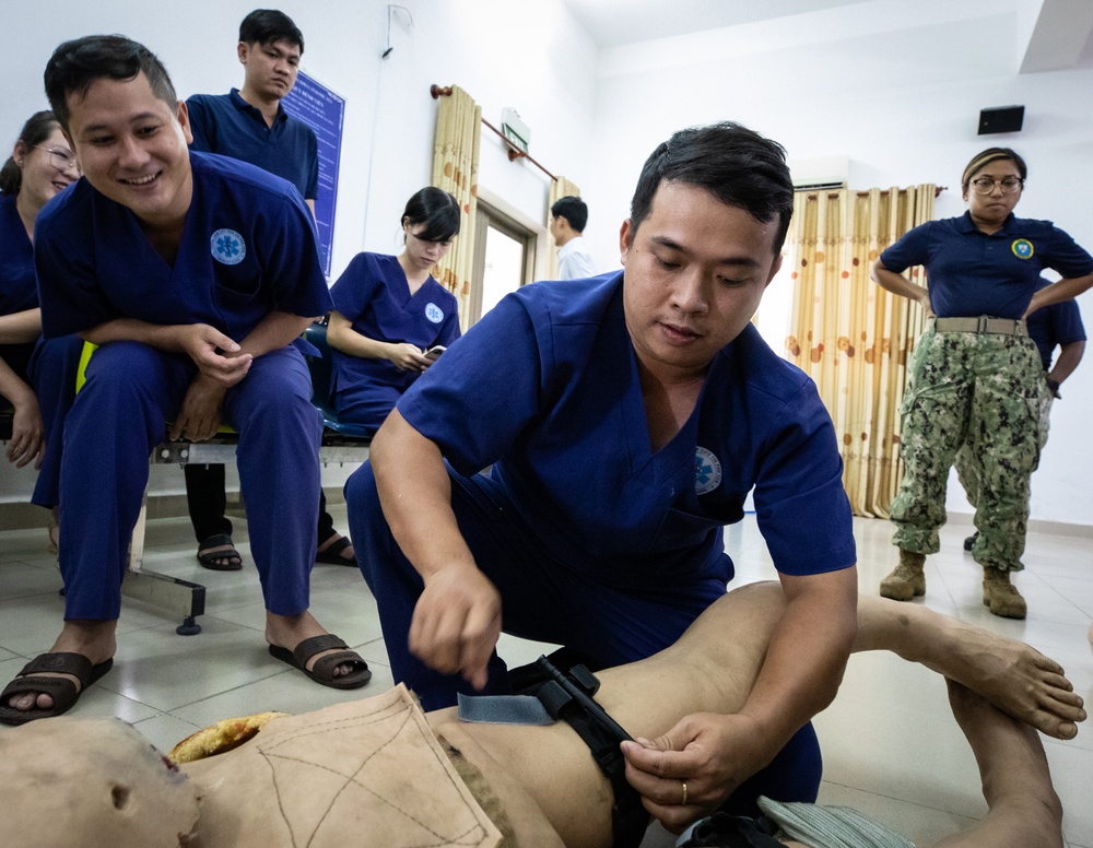 Pacific Partnership 2023: Medical Team, Phu Yen General Hospital Train Together