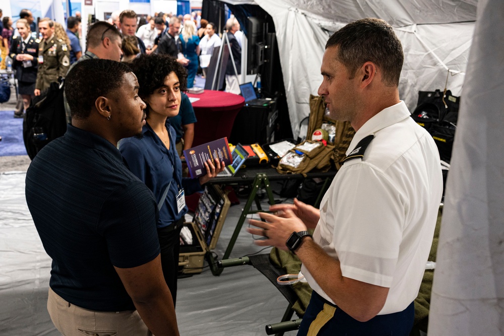 USAMMDA team wraps day one of annual DoD health symposium in Kissimmee, Florida