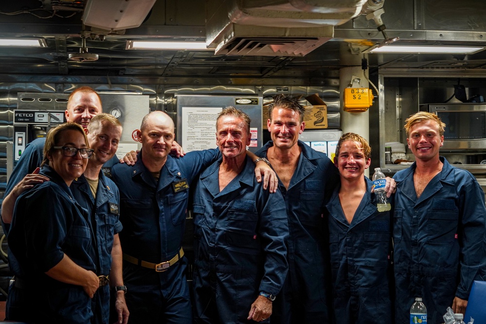 USS Porter Rescues Divers