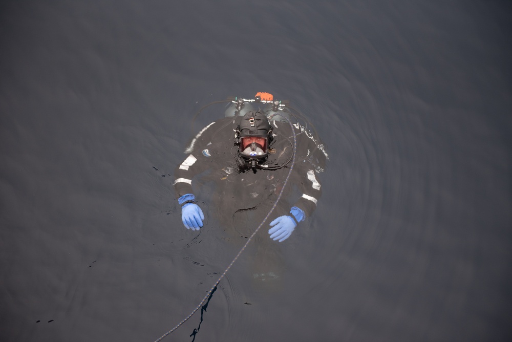 U.S. Coast Guard Cutter Healy conducts science missions in Beaufort Sea