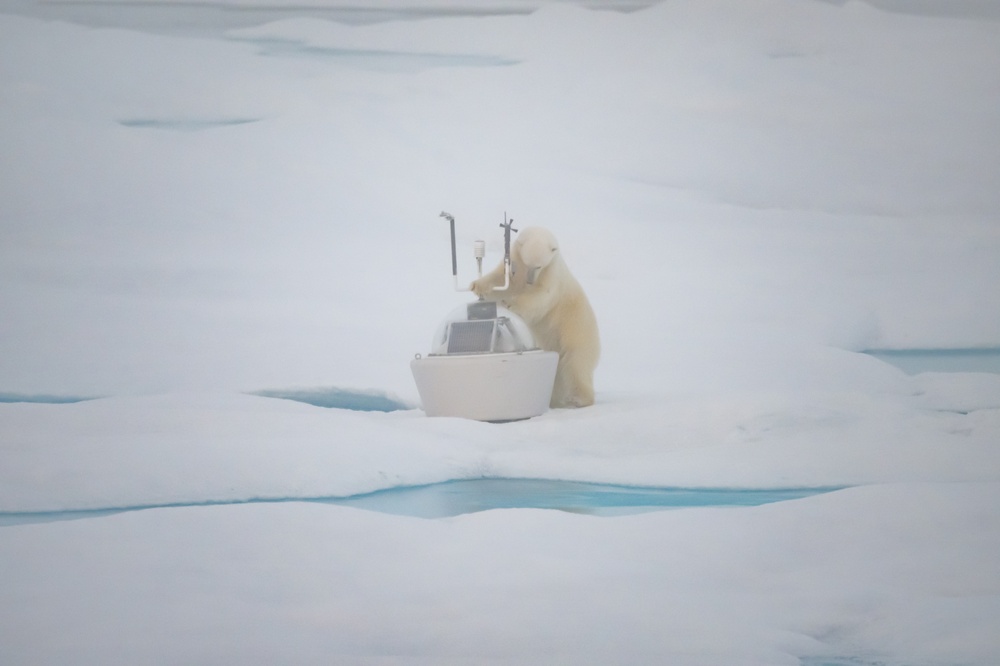 U.S. Coast Guard Cutter Healy conducts science mission in Beaufort Sea