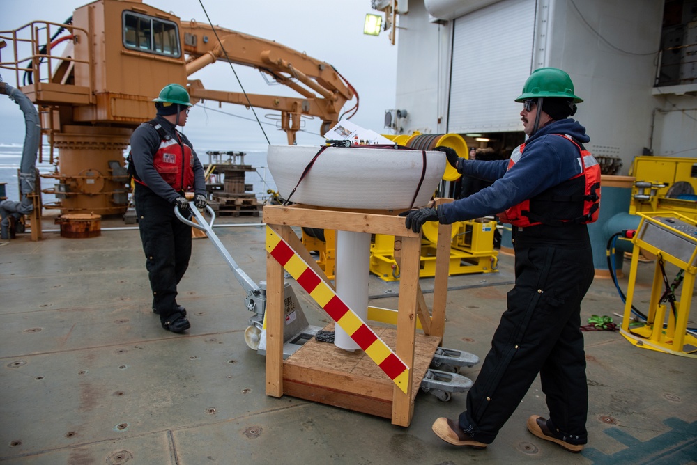 Coast Guard Cutter Healy conducts science mission in Beaufort Sea