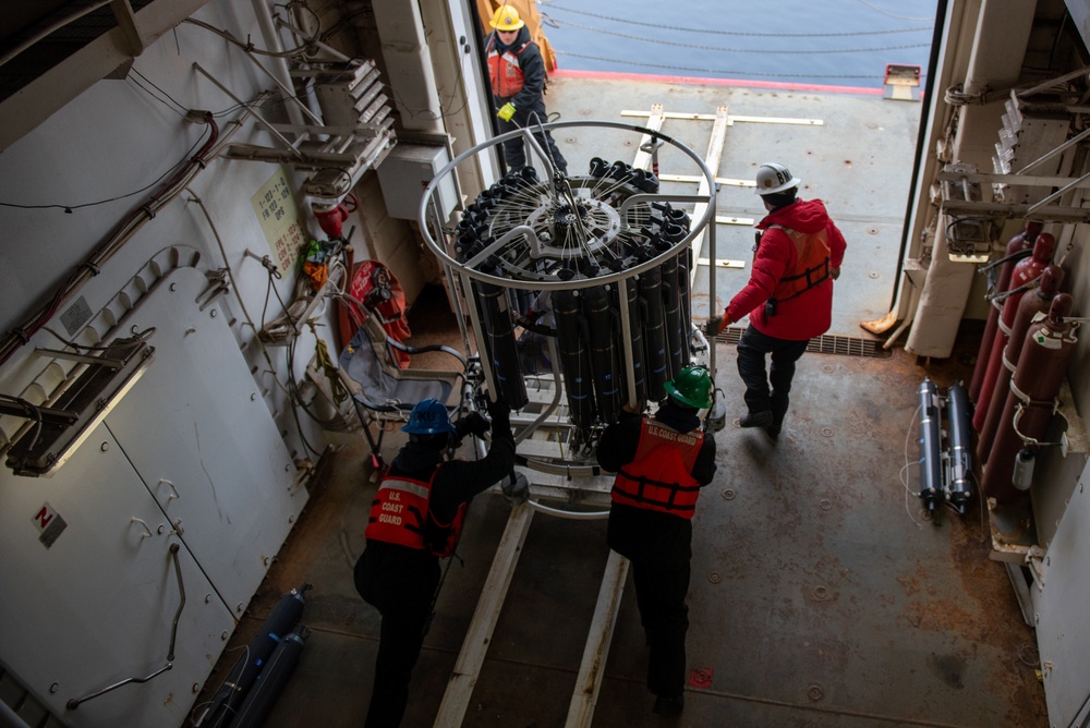 Coast Guard Cutter Healy conducts science mission in Beaufort Sea