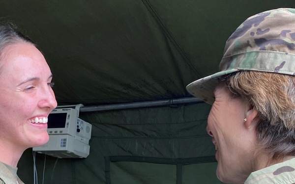 Commander of the 18th Medical Command visits Soldiers of the 144th Area Support Medical Company conducting medical training at Talisman Sabre 2023