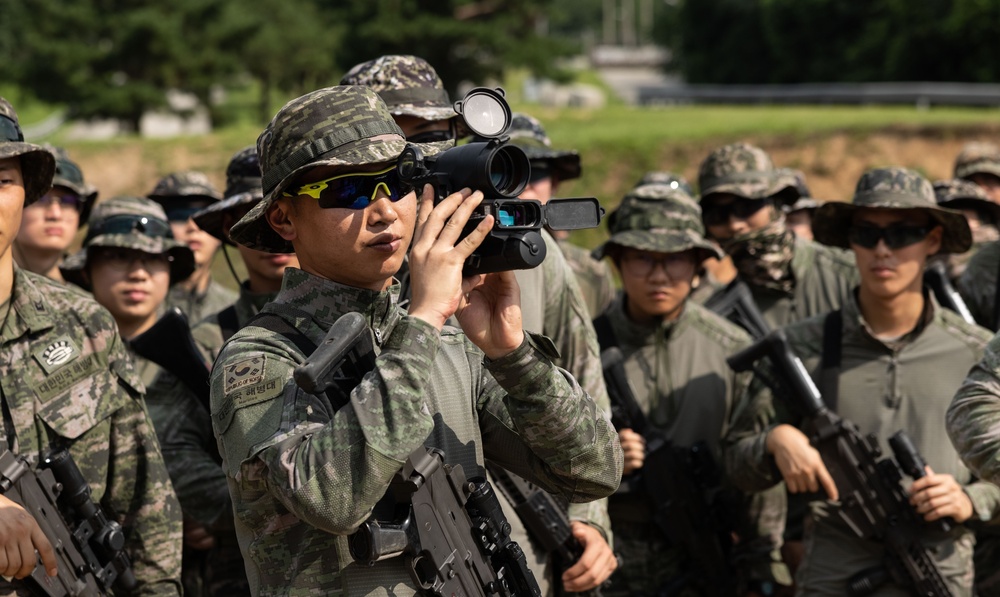 KMEP 23.3: U.S. Marines and ROK Marines conduct bilateral weapons familiarization