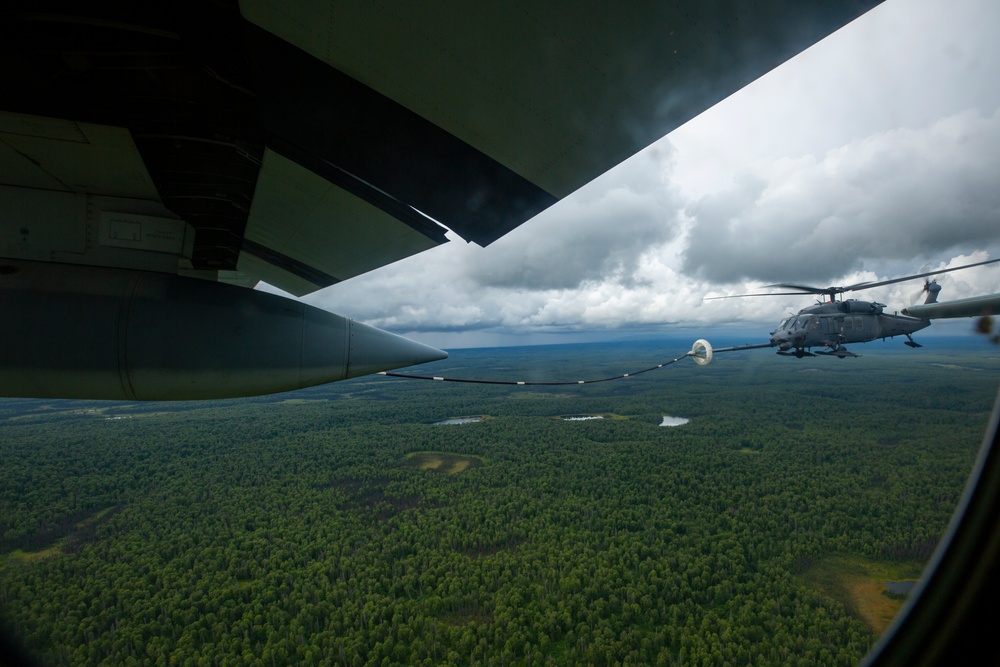 Evergreen 2023: The Sumos Refuel U.S. Air Force helicopters