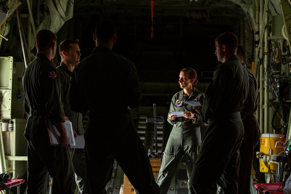 Evergreen 2023: The Sumos Refuel U.S. Air Force helicopters