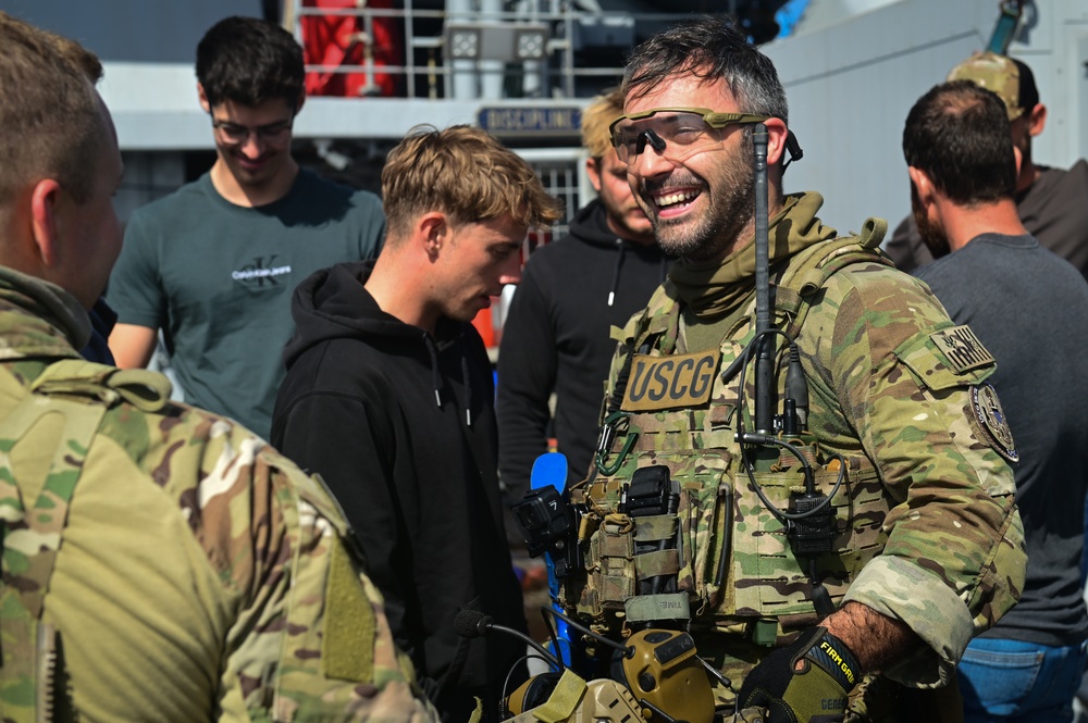 U.S. Coast Guard conducts boarding exercise with French navy for Op Nanook