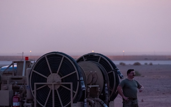 125th EFGS conducts hot pit refueling